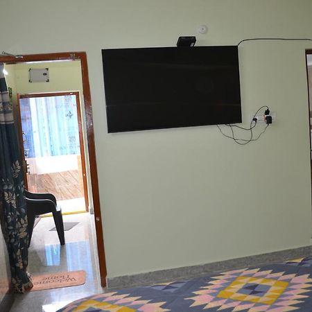 Manohars New Home Tirupati Kültér fotó