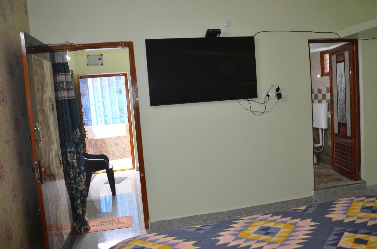 Manohars New Home Tirupati Kültér fotó